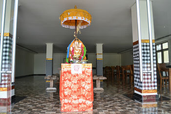 Wisma tamu Ivanka Airport