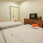 Ivanka Airport Inn